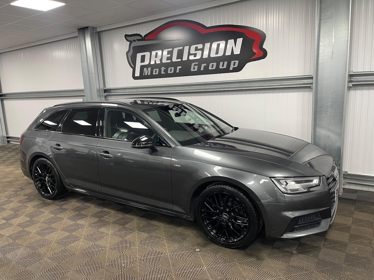 Used Audi A4 2018 for sale - 77598033: Photo 3