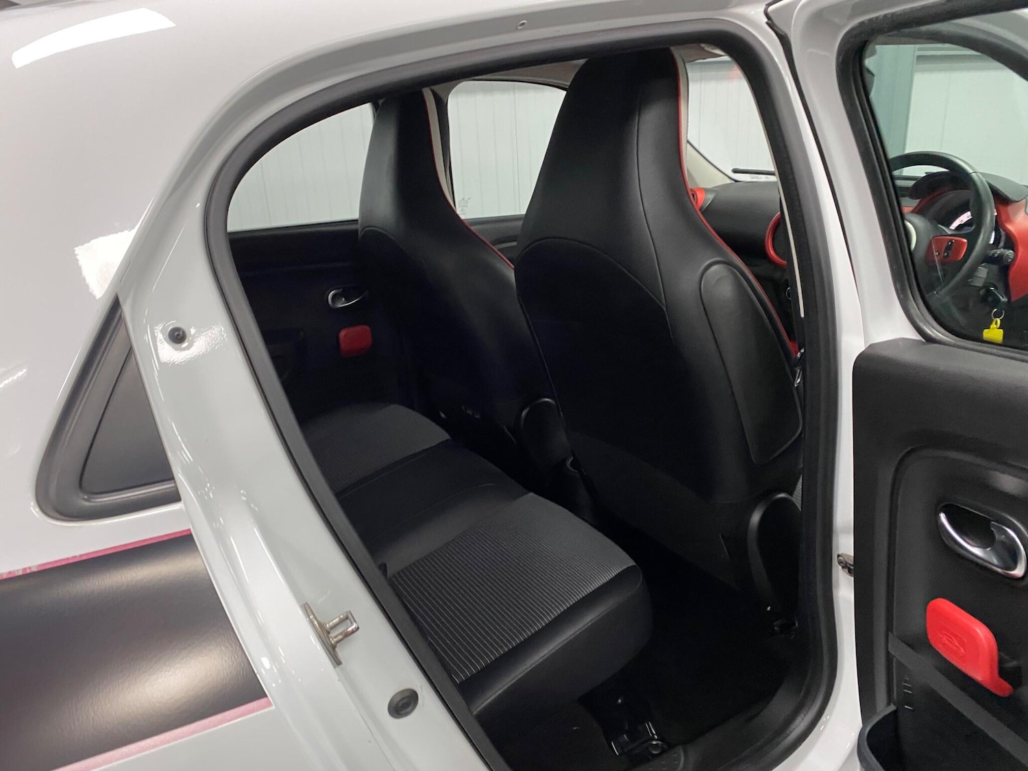 Used Renault Twingo 2015 for sale - 77175585: Photo 40