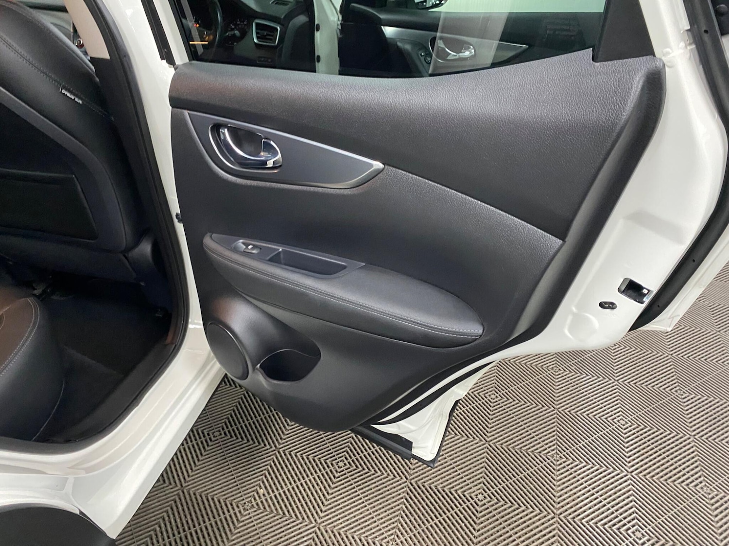 Used Nissan Qashqai 2019 for sale - 76326384: Photo 50