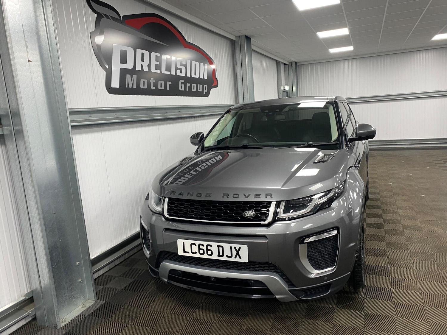 Used Land Rover Range Rover Evoque 2016 for sale - 76992687: Photo 9