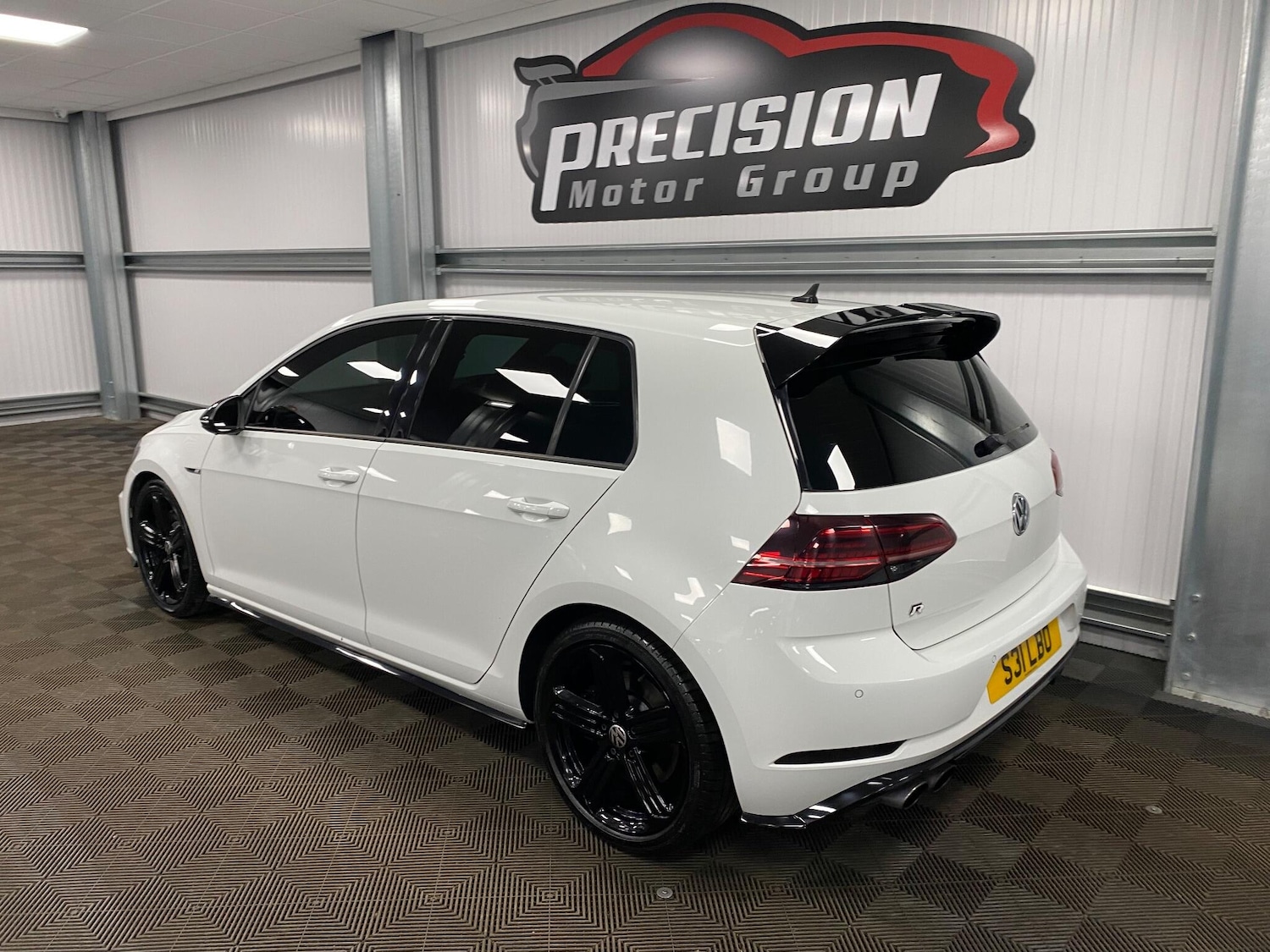 Used Volkswagen Golf 2017 for sale - 76538713: Photo 15