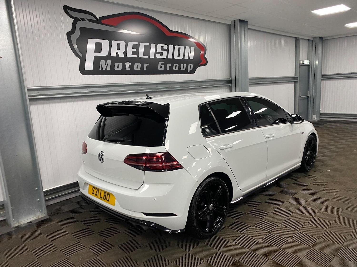 Used Volkswagen Golf 2017 for sale - 76538713: Photo 32