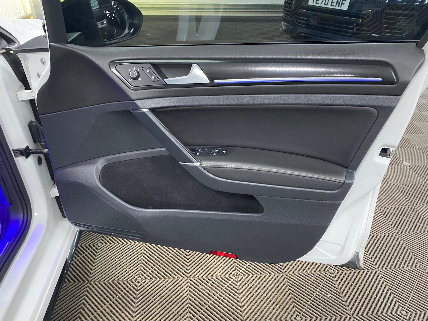 Used Volkswagen Golf 2017 for sale - 76538713: Photo 45