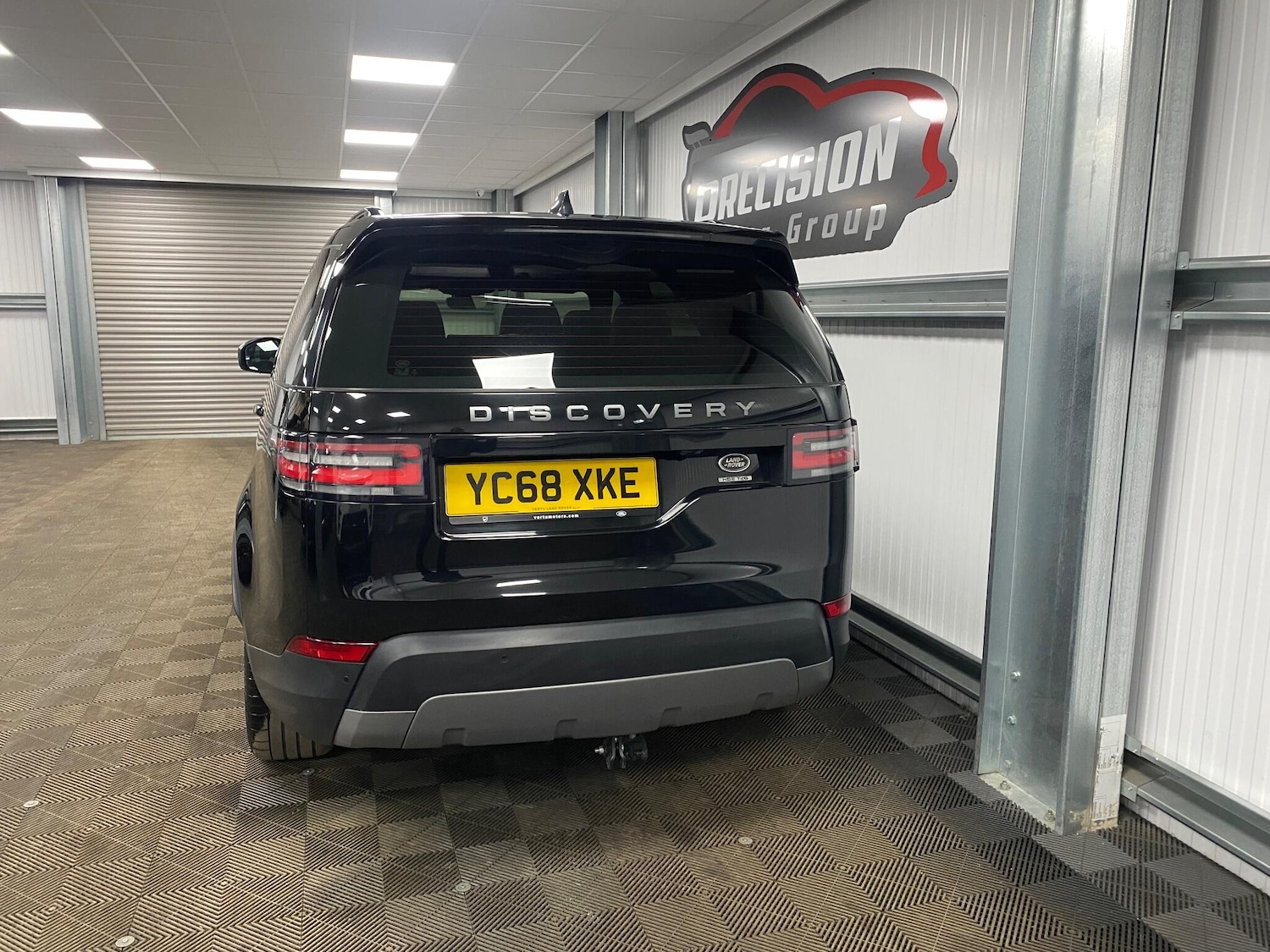 Used Land Rover Discovery 2018 for sale - 76976347: Photo 17