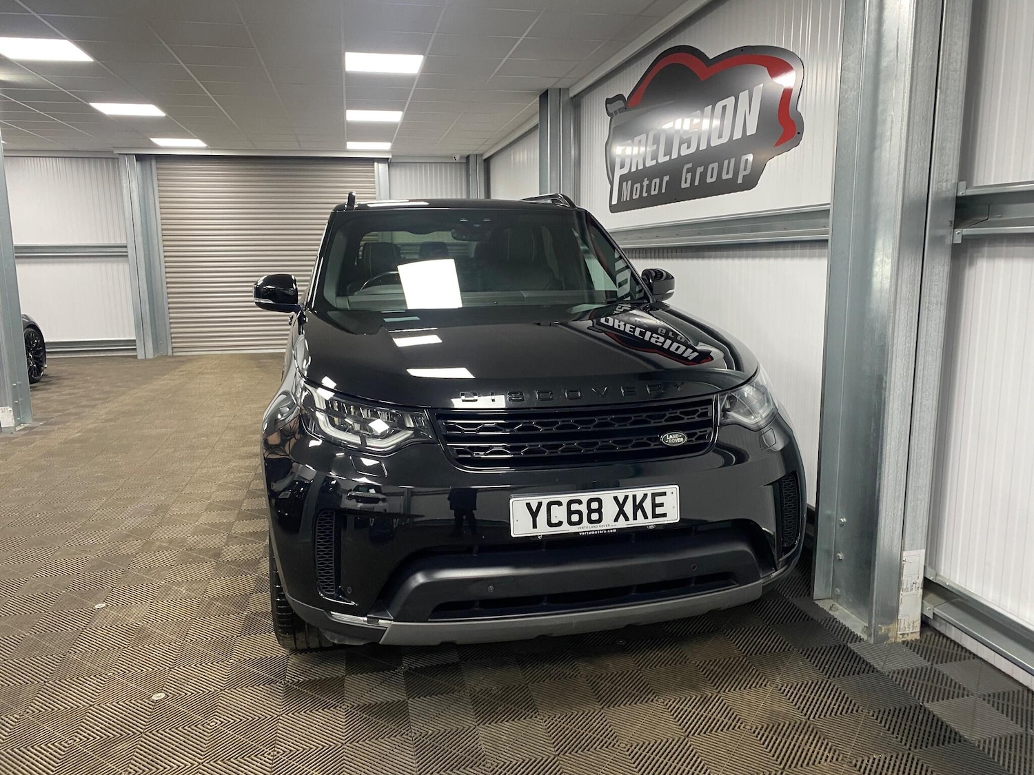 Used Land Rover Discovery 2018 for sale - 76976347: Photo 3