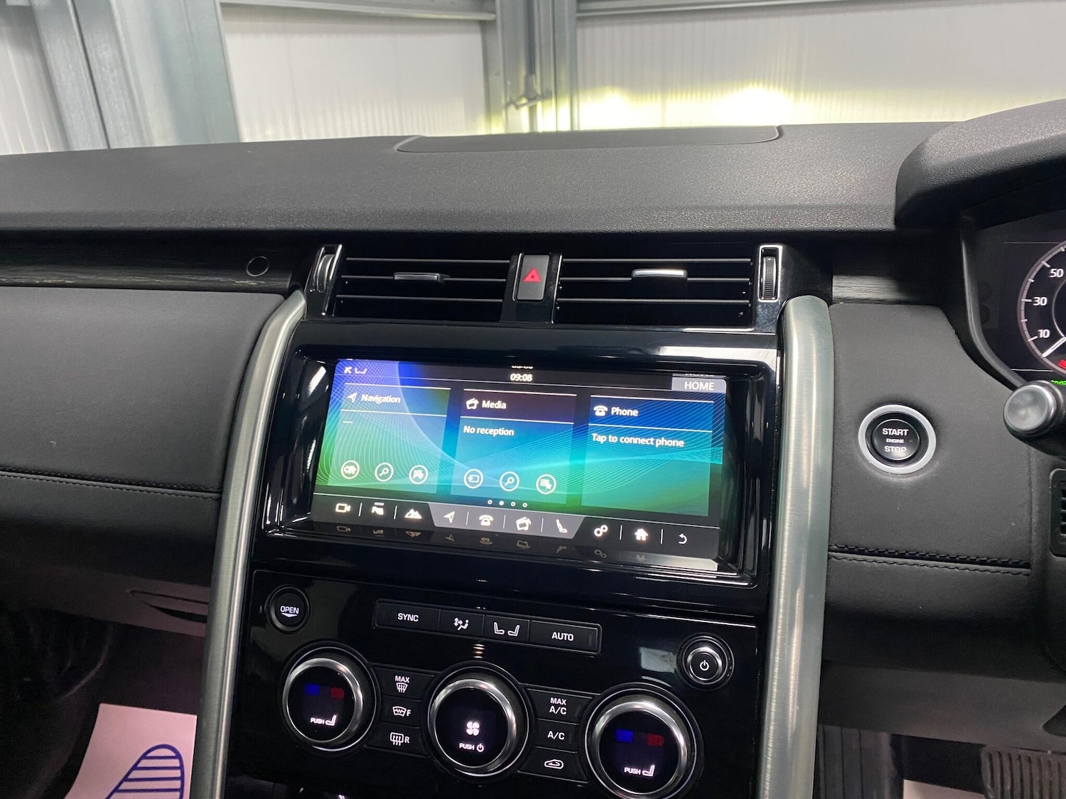 Used Land Rover Discovery 2018 for sale - 76976347: Photo 48