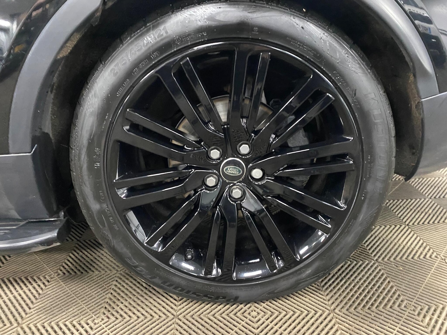 Used Land Rover Discovery 2018 for sale - 76976347: Photo 52