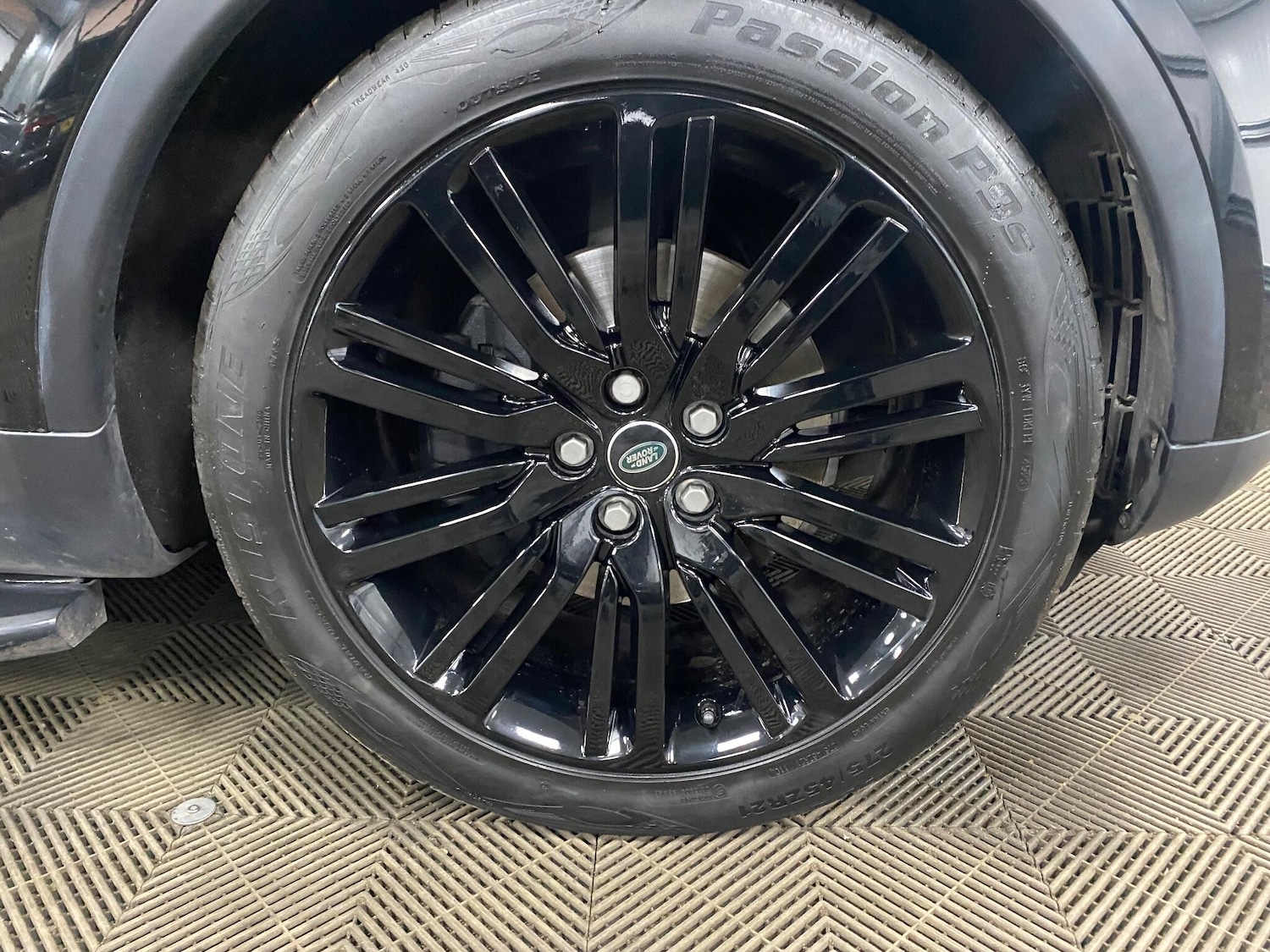 Used Land Rover Discovery 2018 for sale - 76976347: Photo 53