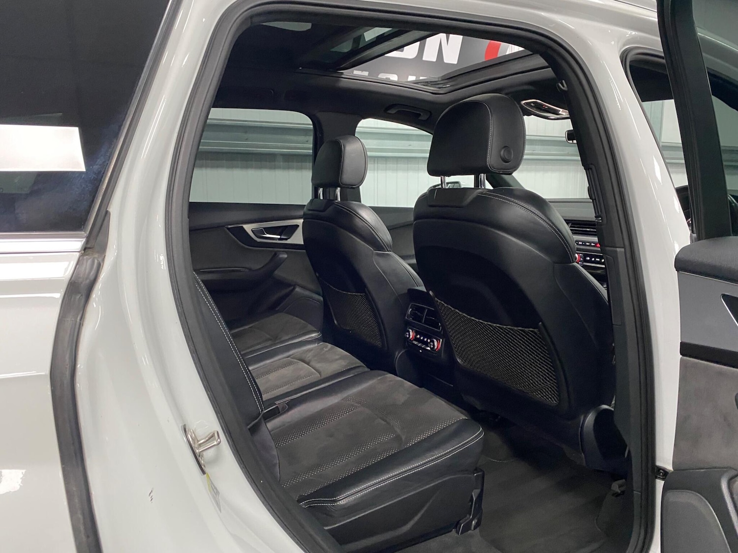 Used Audi Q7 2016 for sale - 76259049: Photo 43