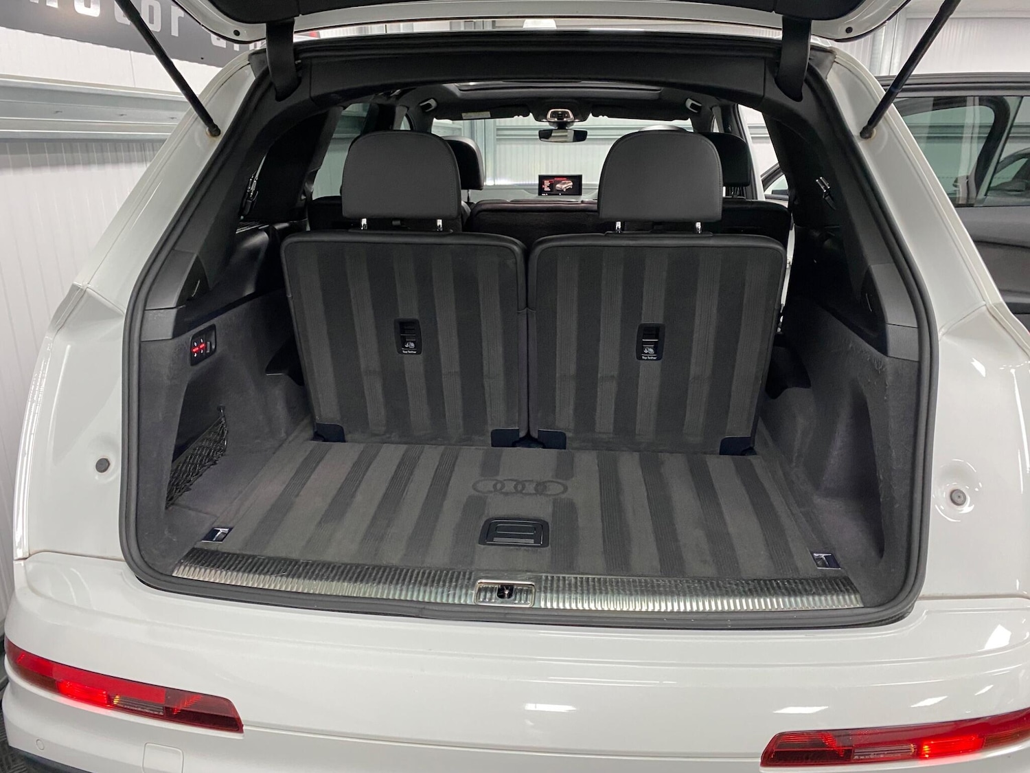 Used Audi Q7 2016 for sale - 76259049: Photo 50