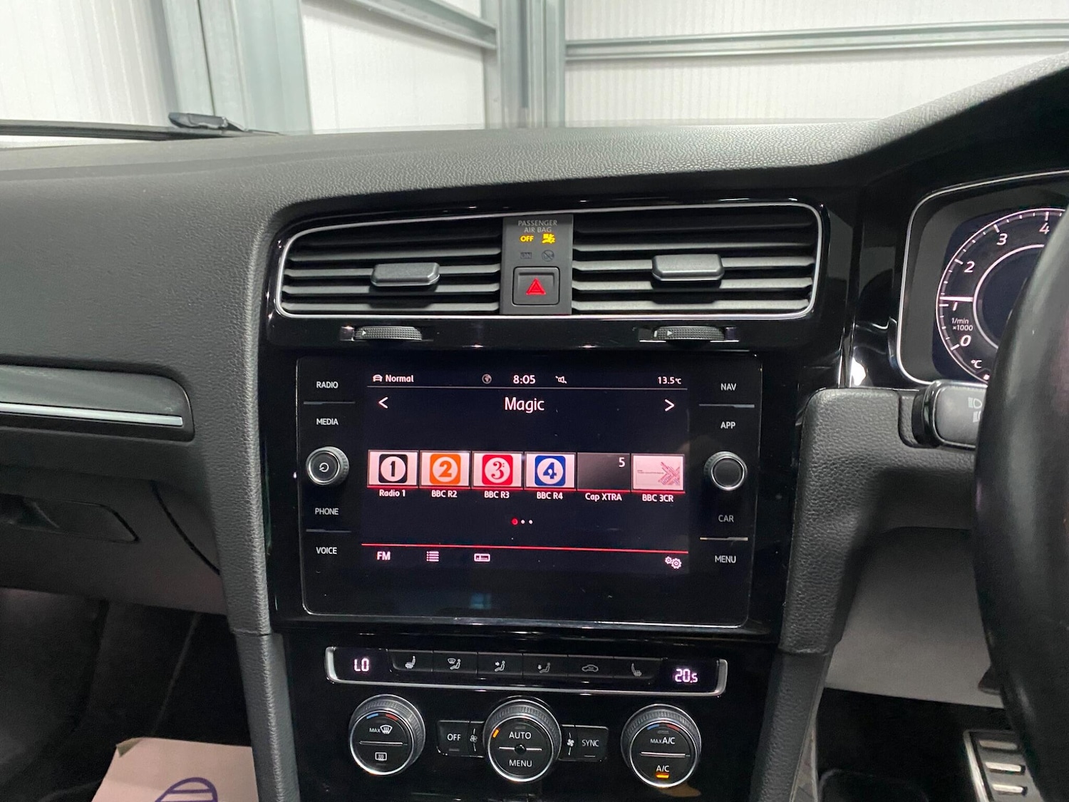 Used Volkswagen Golf 2019 for sale - 76137053: Photo 32