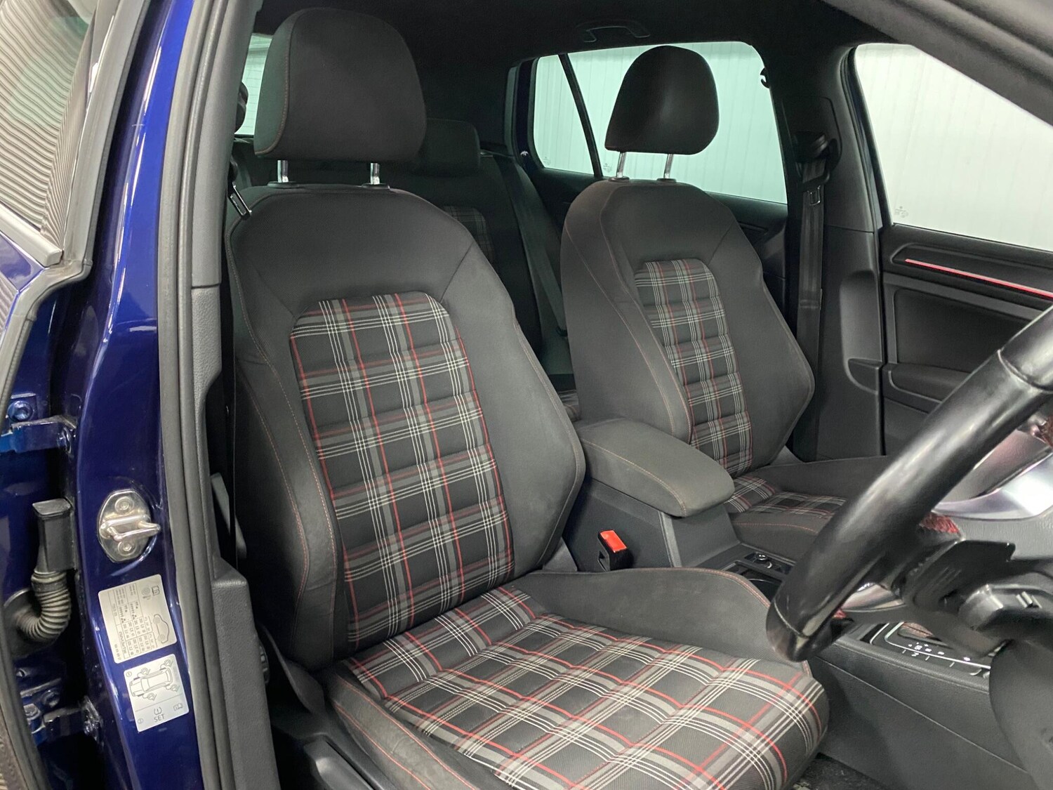 Used Volkswagen Golf 2019 for sale - 76137053: Photo 33