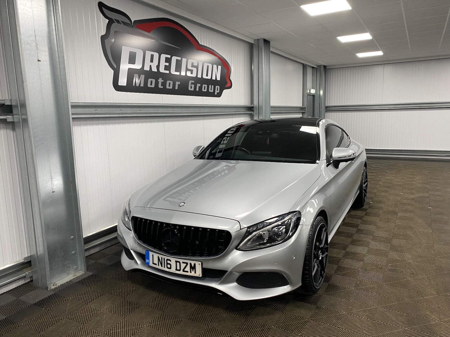 Used Mercedes-Benz C Class 2016 for sale - 77411089: Photo 11