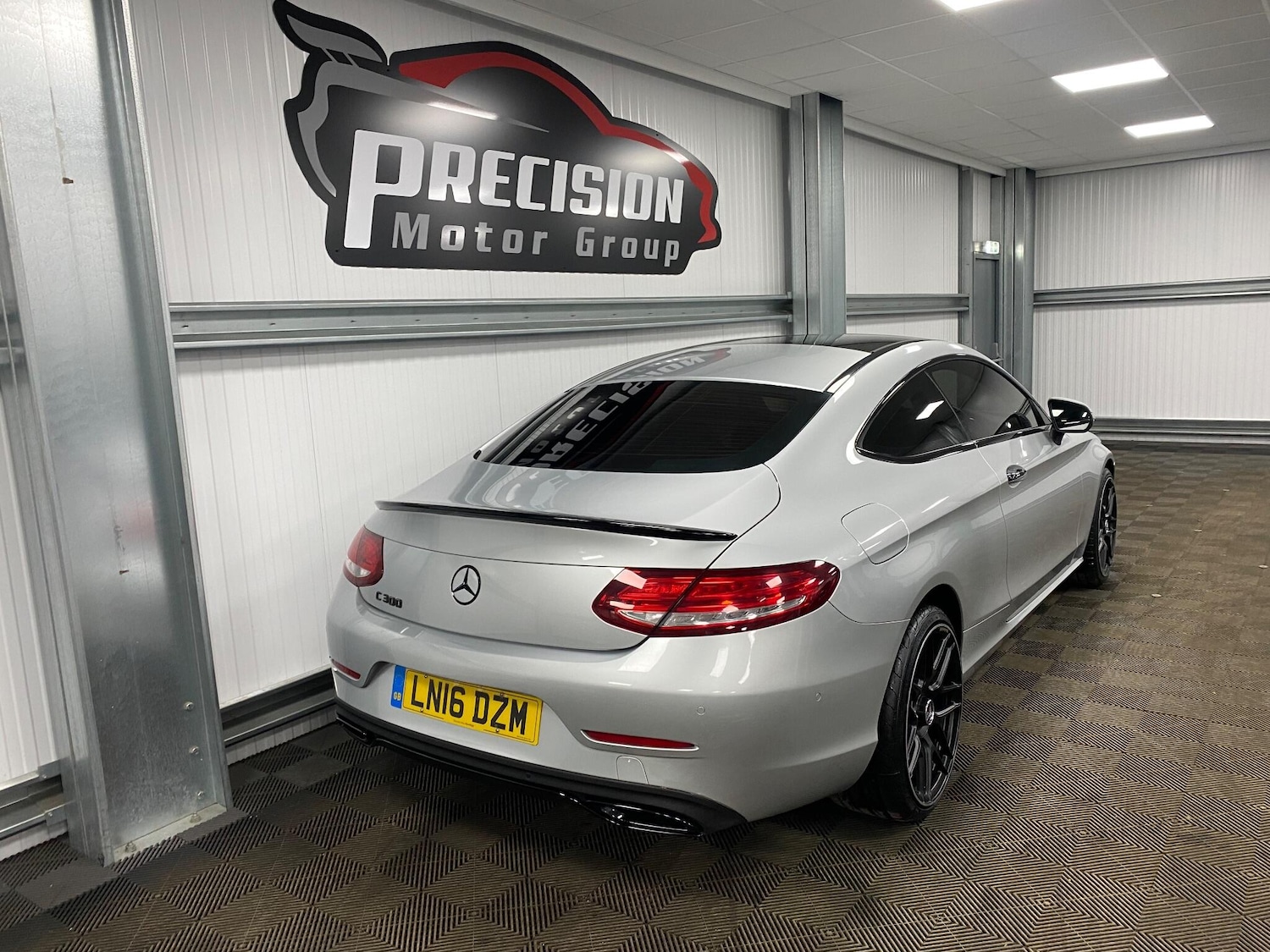 Used Mercedes-Benz C Class 2016 for sale - 77411089: Photo 32