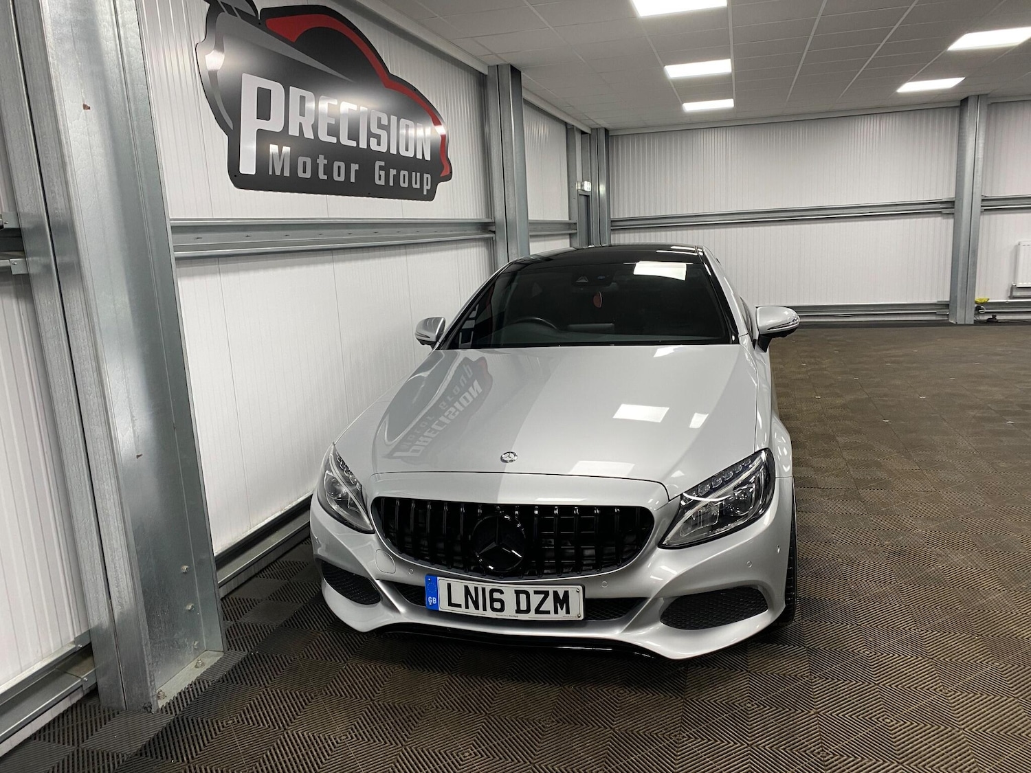 Used Mercedes-Benz C Class 2016 for sale - 77411089: Photo 5