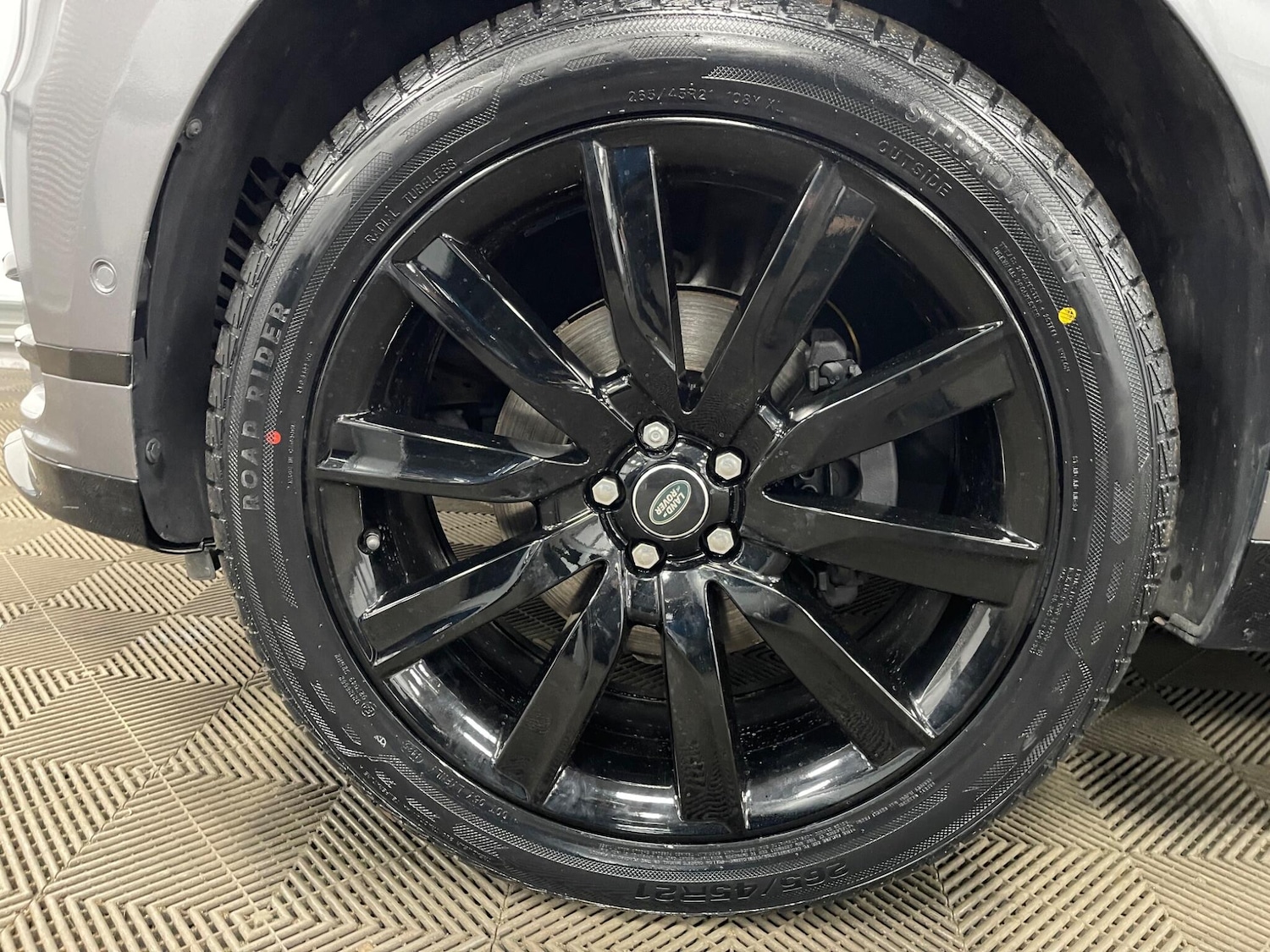 Used Land Rover Range Rover Velar 2019 for sale - 78204099: Photo 54