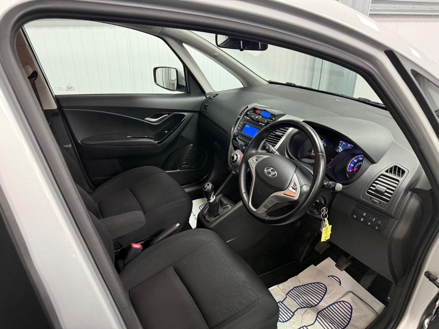 Vehicle 29