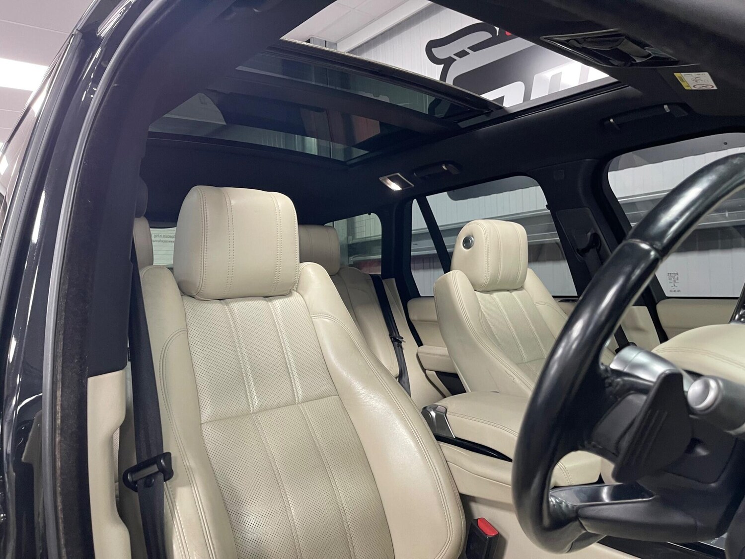 Used Land Rover Range Rover for sale - 77940714: Photo 32