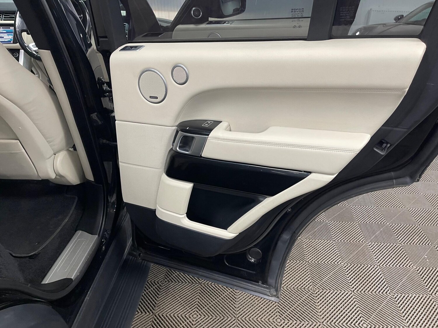 Used Land Rover Range Rover for sale - 77940714: Photo 38