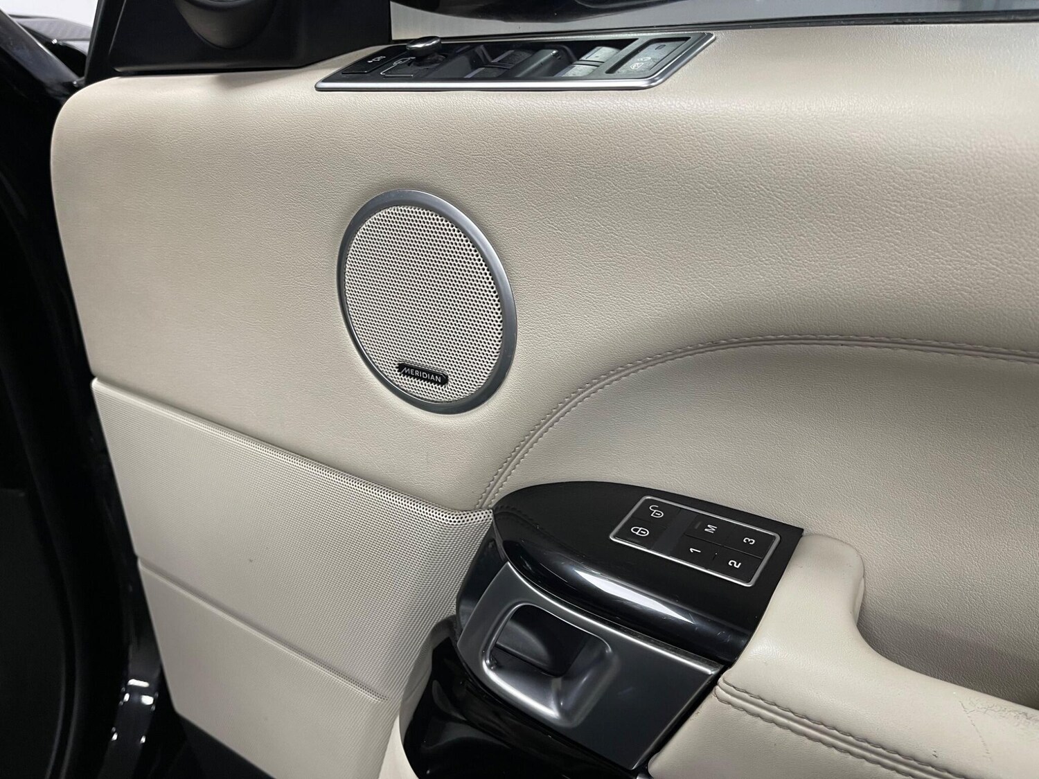 Used Land Rover Range Rover for sale - 77940714: Photo 41