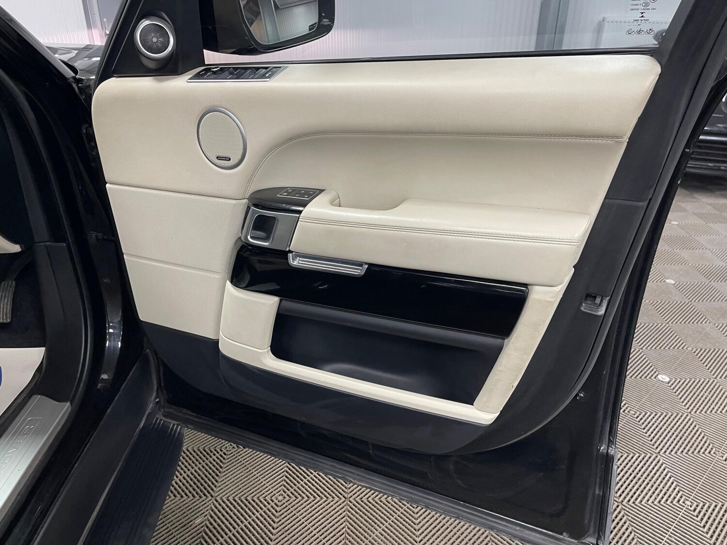 Used Land Rover Range Rover for sale - 77940714: Photo 43