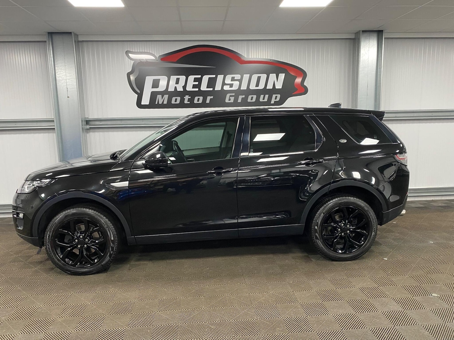 Used Land Rover Discovery Sport 2018 for sale - 76527875: Photo 16