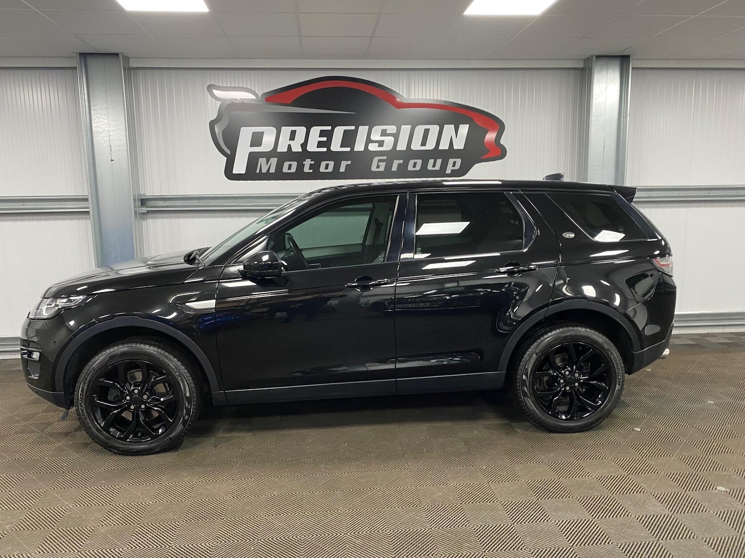 Used Land Rover Discovery Sport 2018 for sale - 76527875: Photo 17