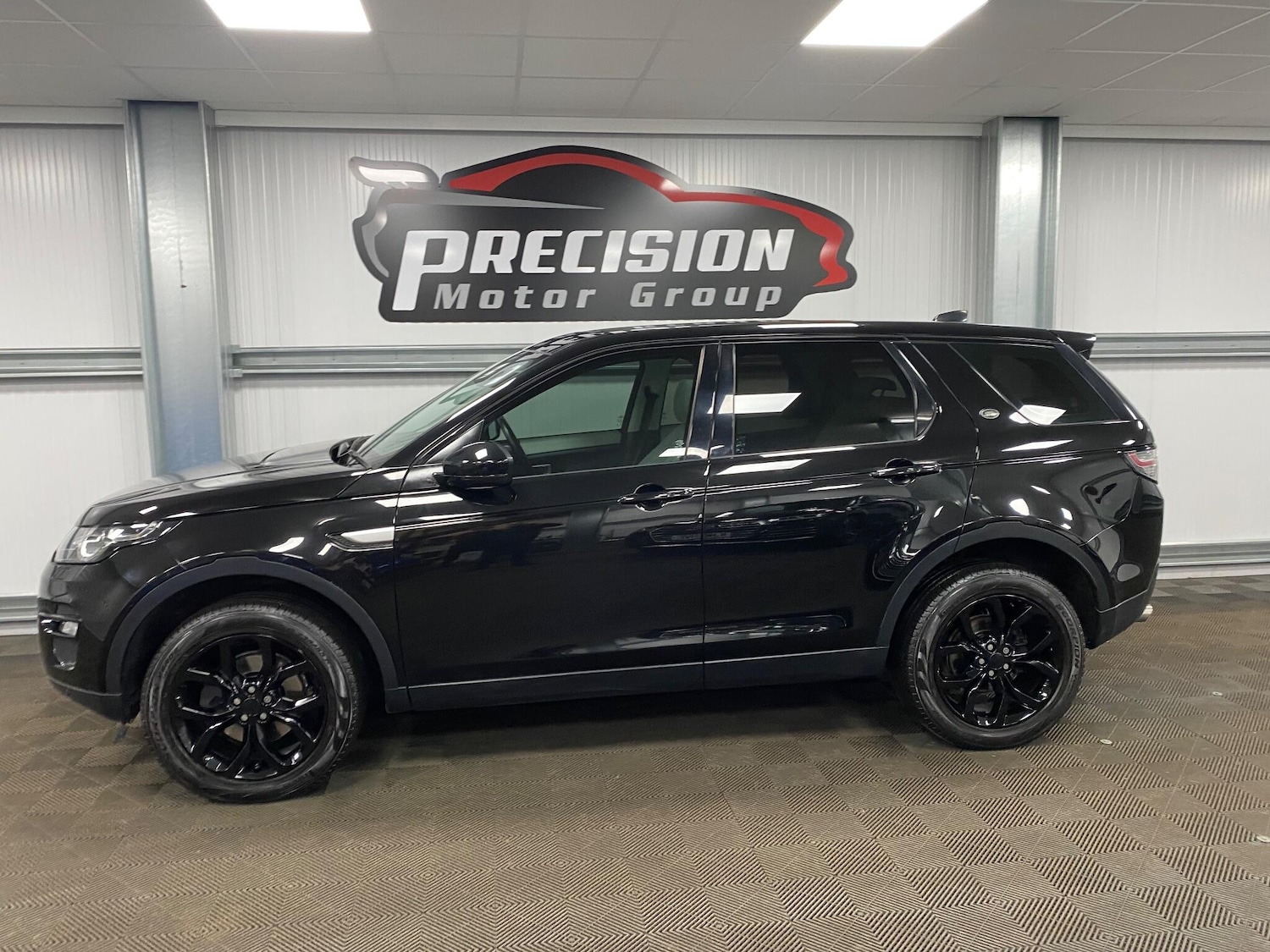 Used Land Rover Discovery Sport 2018 for sale - 76527875: Photo 18