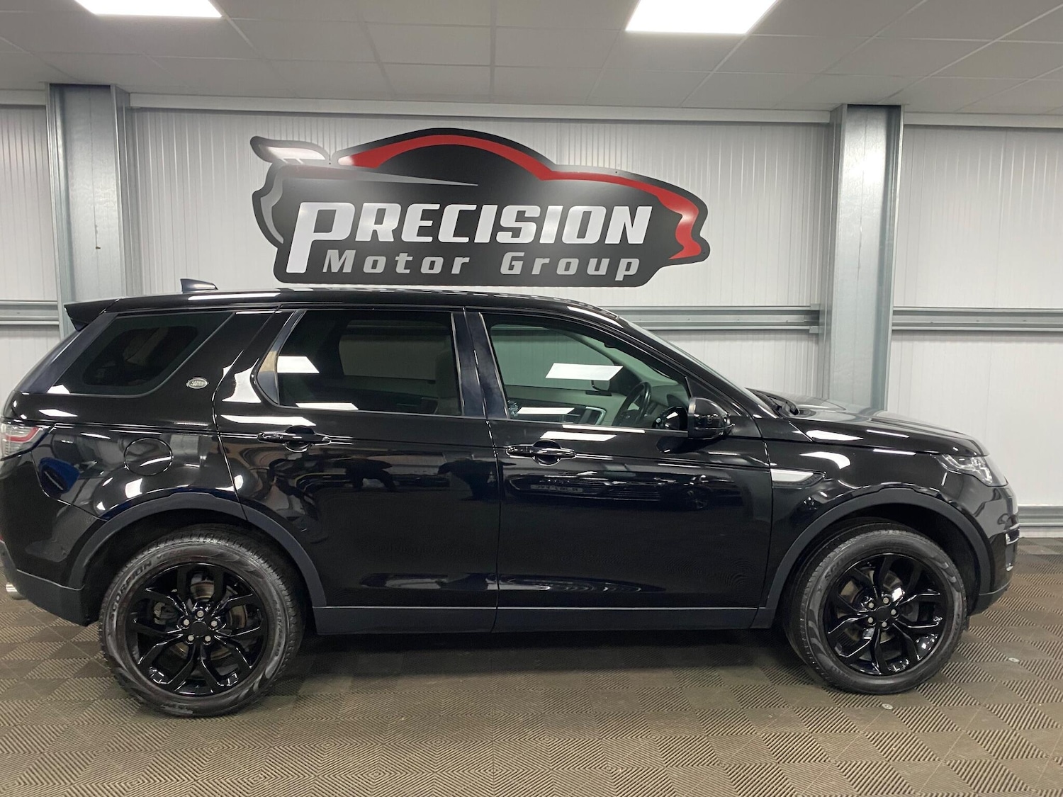 Used Land Rover Discovery Sport 2018 for sale - 76527875: Photo 31