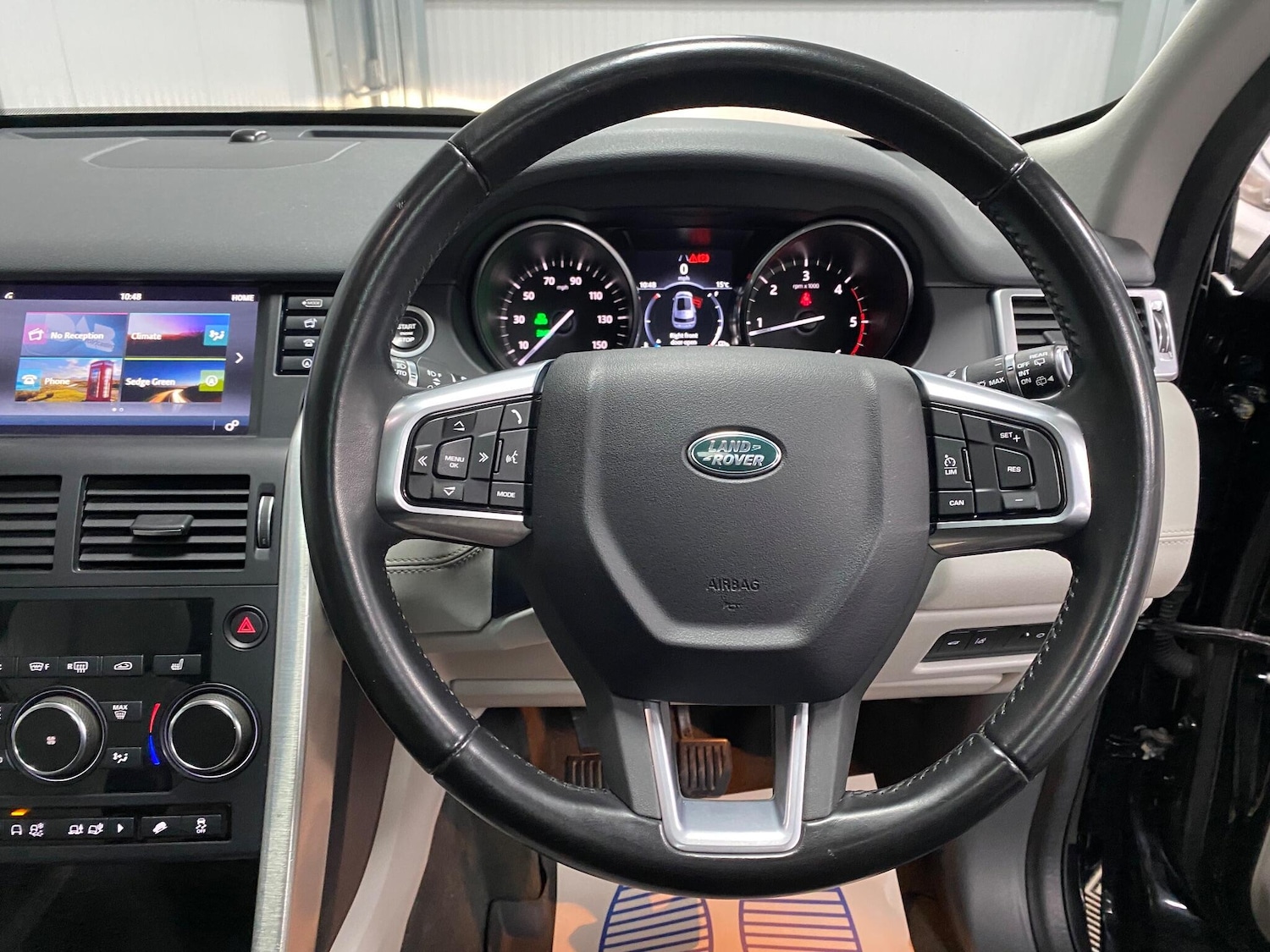 Used Land Rover Discovery Sport 2018 for sale - 76527875: Photo 38