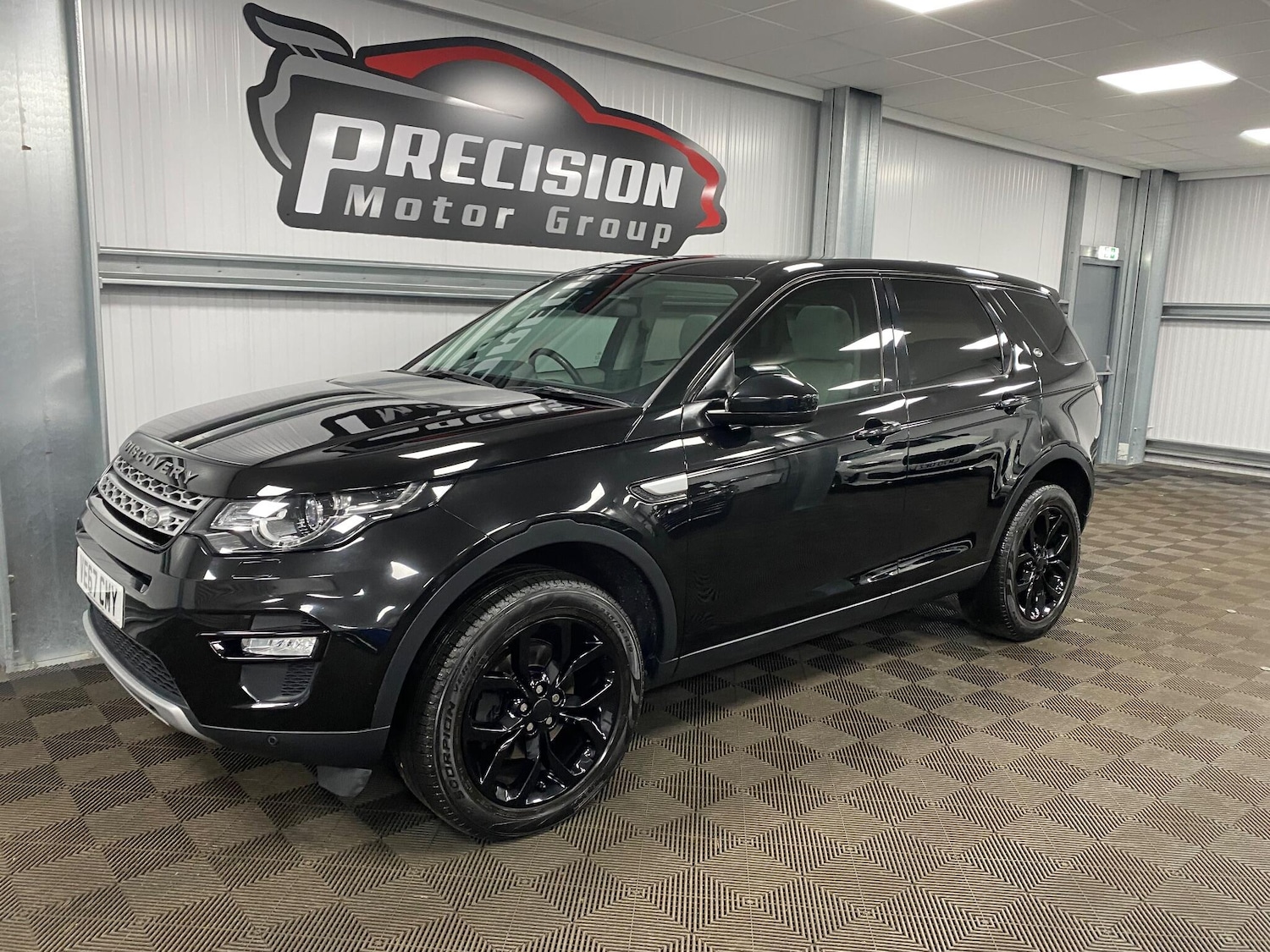 Used Land Rover Discovery Sport 2018 for sale - 76527875: Photo 8