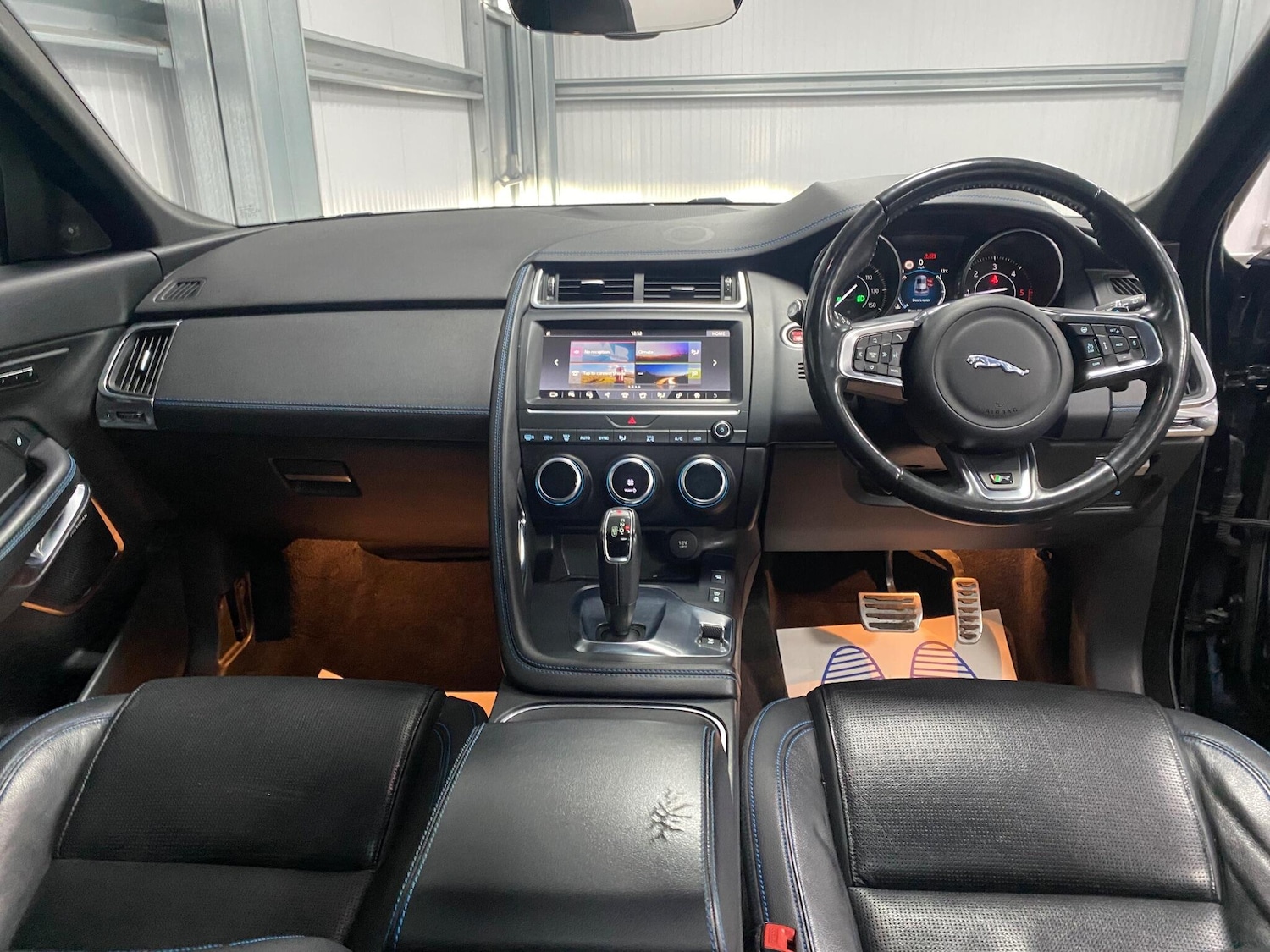 Used Jaguar E-Pace 2018 for sale - 77254758: Photo 33