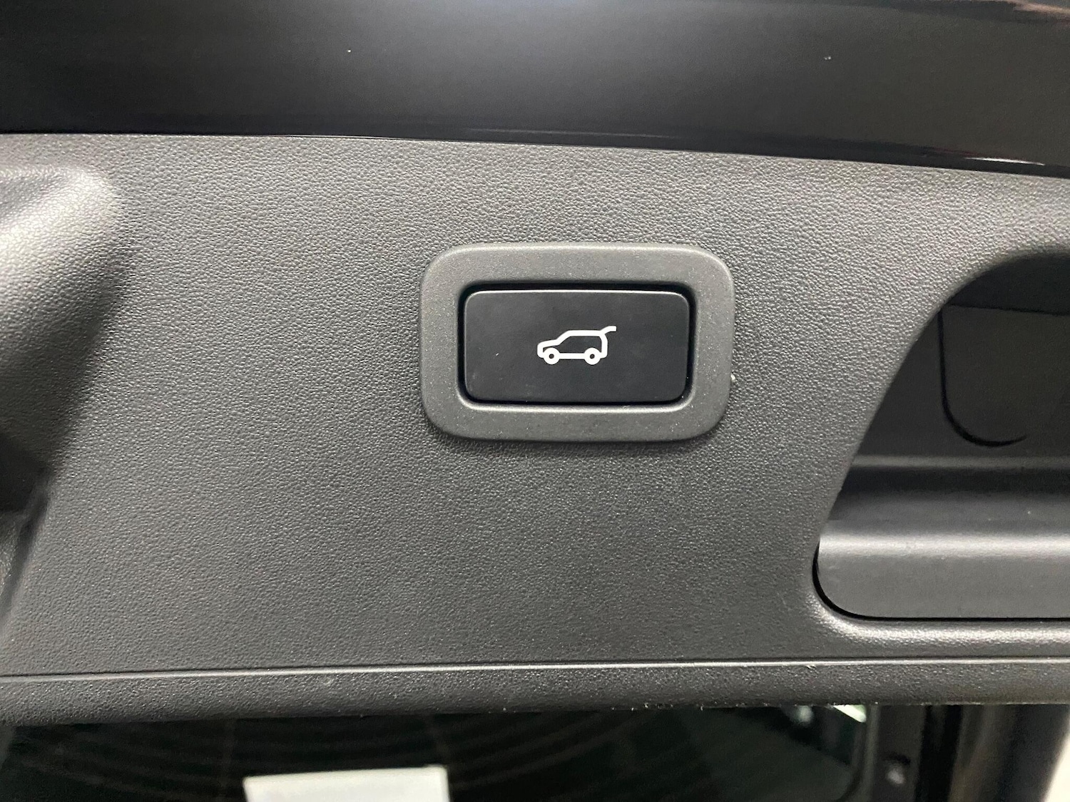 Used Jaguar E-Pace 2018 for sale - 77254758: Photo 40