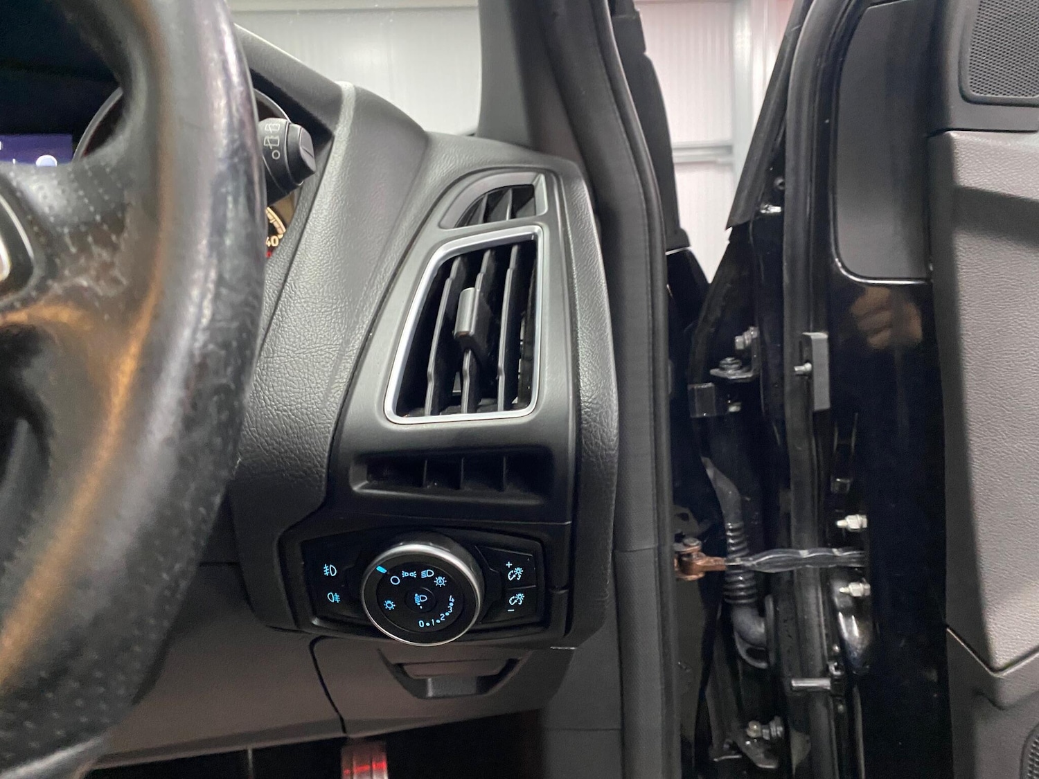 Used Ford Focus 2016 for sale - 76742549: Photo 44