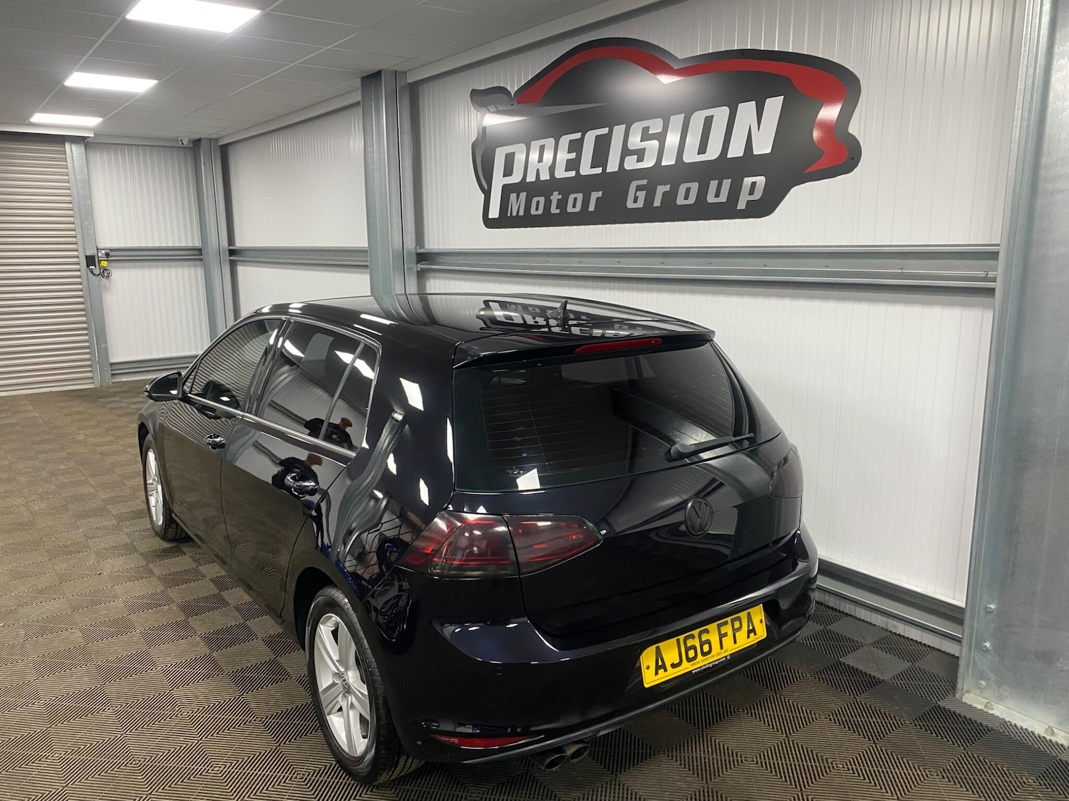 Used Volkswagen Golf 2016 for sale - 76409416: Photo 11