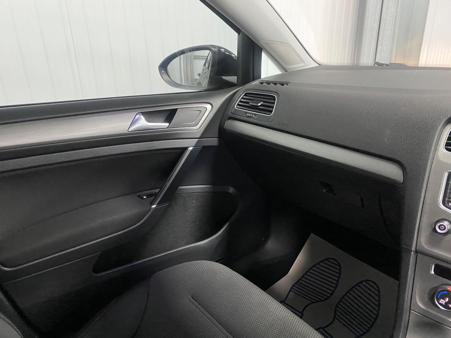 Used Volkswagen Golf 2016 for sale - 76409416: Photo 27