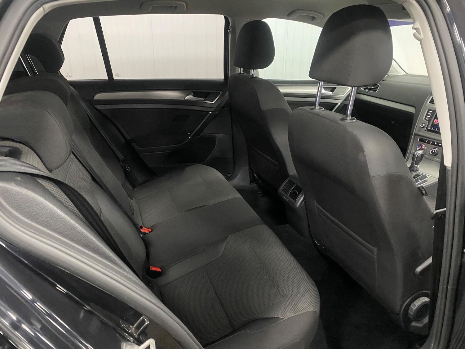 Used Volkswagen Golf 2016 for sale - 76409416: Photo 29