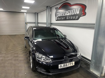 Used Volkswagen Golf 2016 for sale - 76409416: Photo