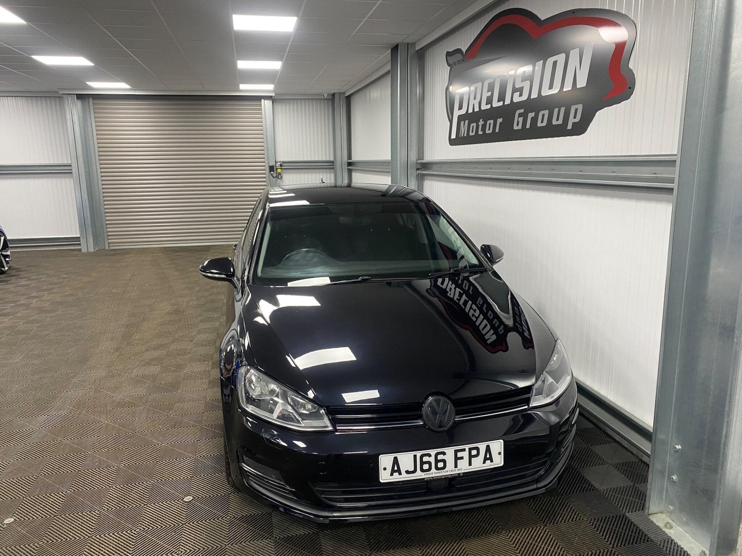 Used Volkswagen Golf 2016 for sale - 76409416: Photo 3