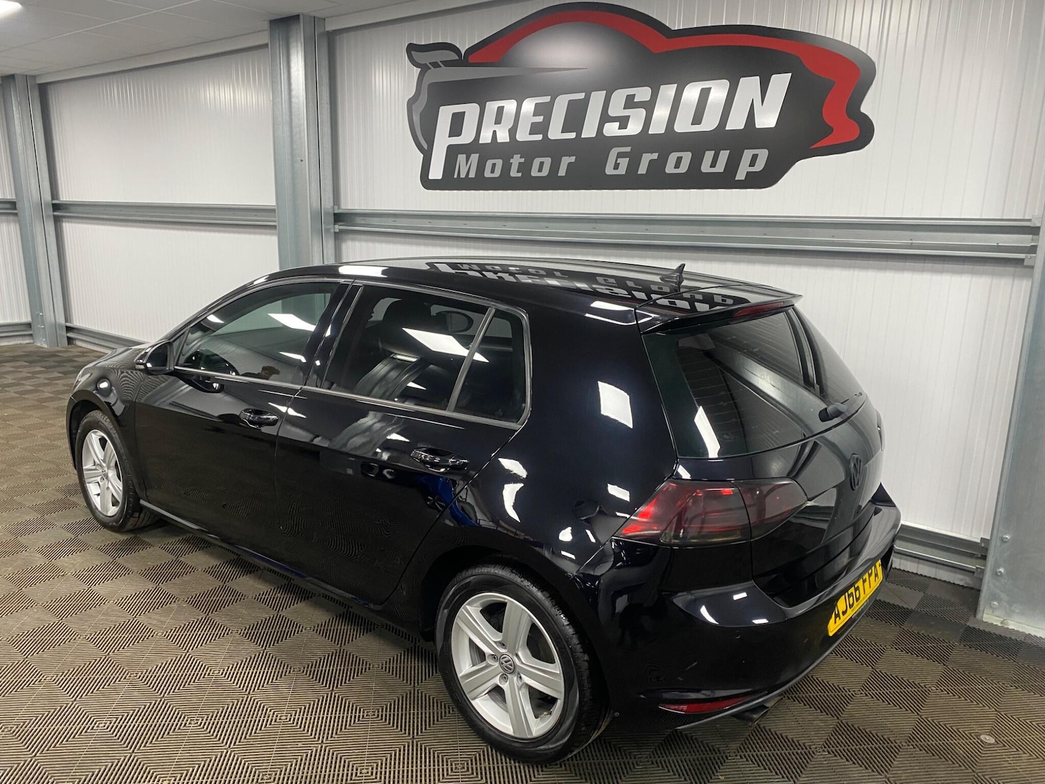 Used Volkswagen Golf 2016 for sale - 76409416: Photo 5