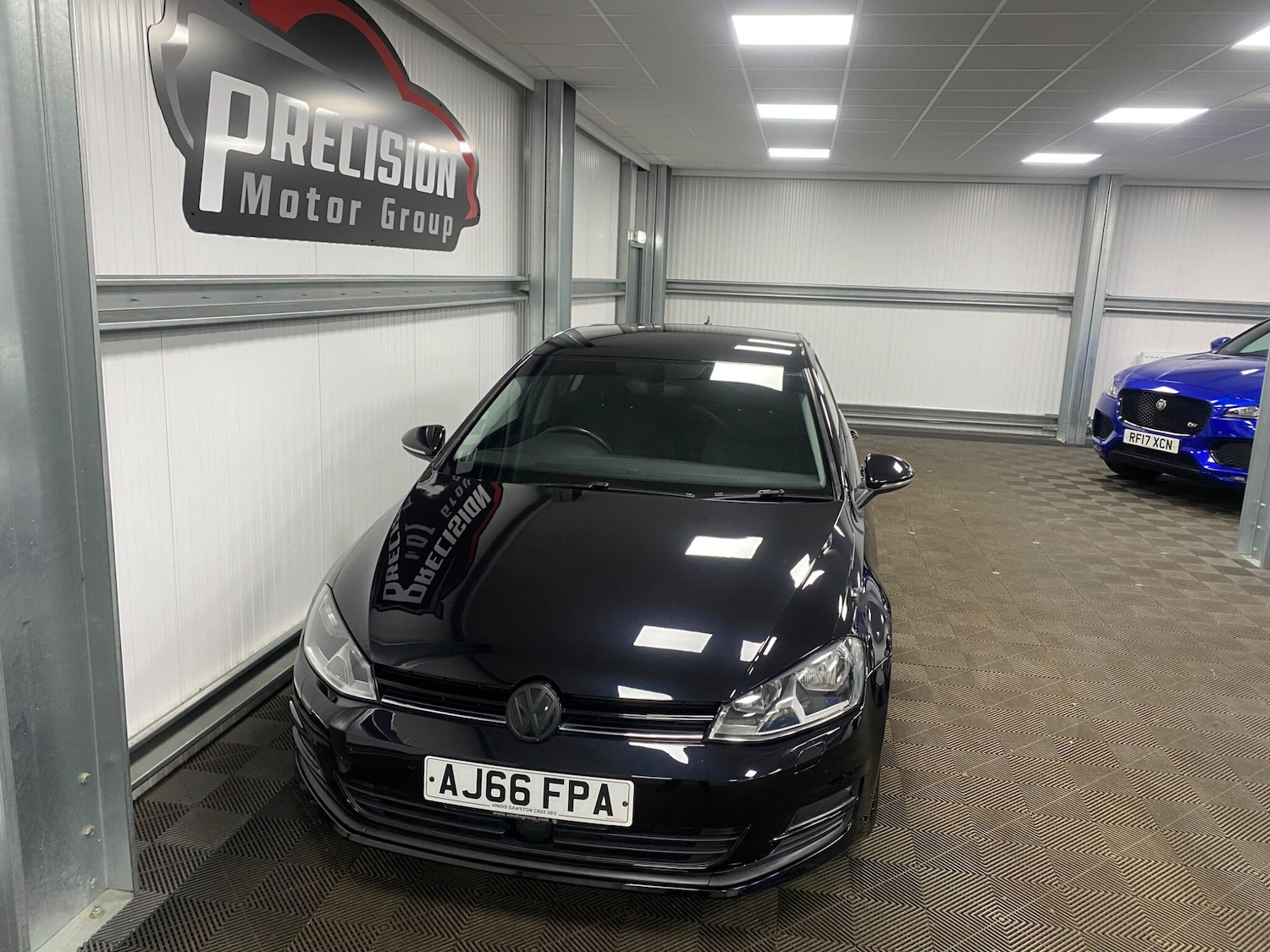 Used Volkswagen Golf 2016 for sale - 76409416: Photo 8