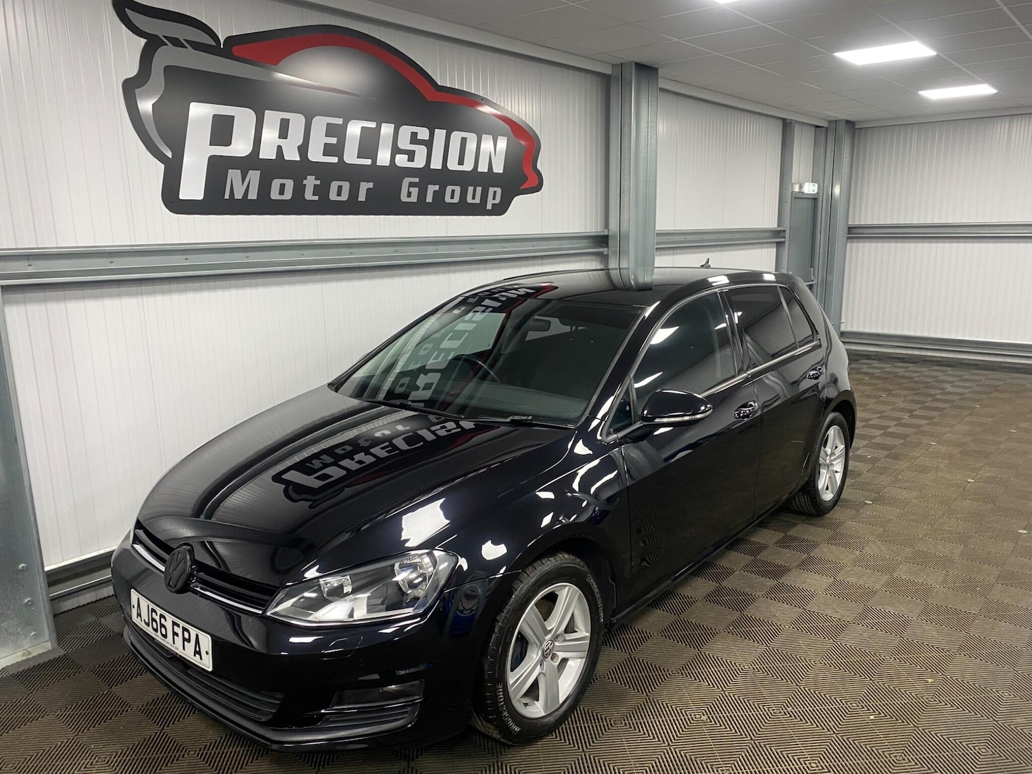 Used Volkswagen Golf 2016 for sale - 76409416: Photo 9