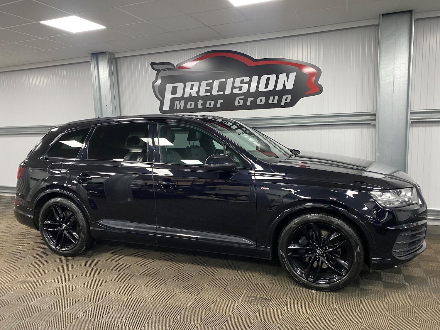 Used Audi Q7 2018 for sale - 76658131: Photo 30