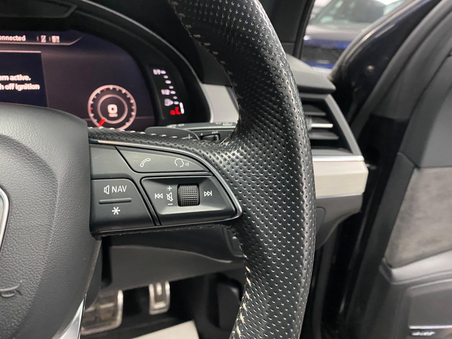 Used Audi Q7 2018 for sale - 76658131: Photo 52