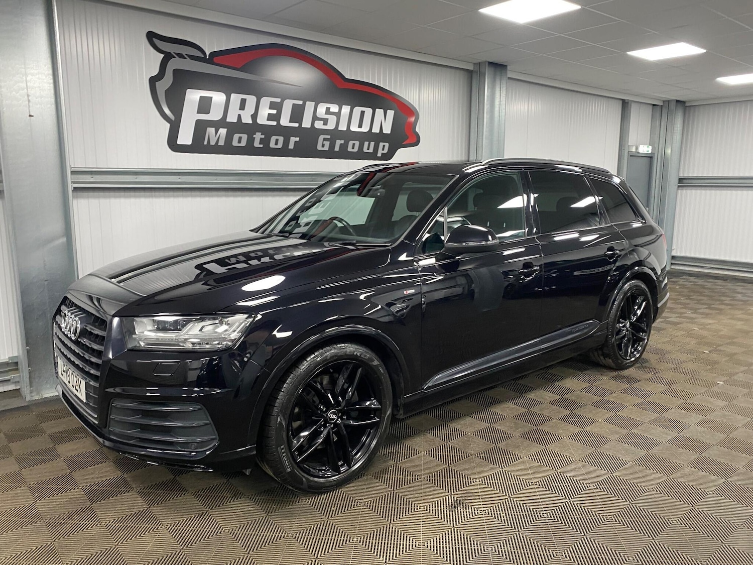 Used Audi Q7 2018 for sale - 76658131: Photo 9