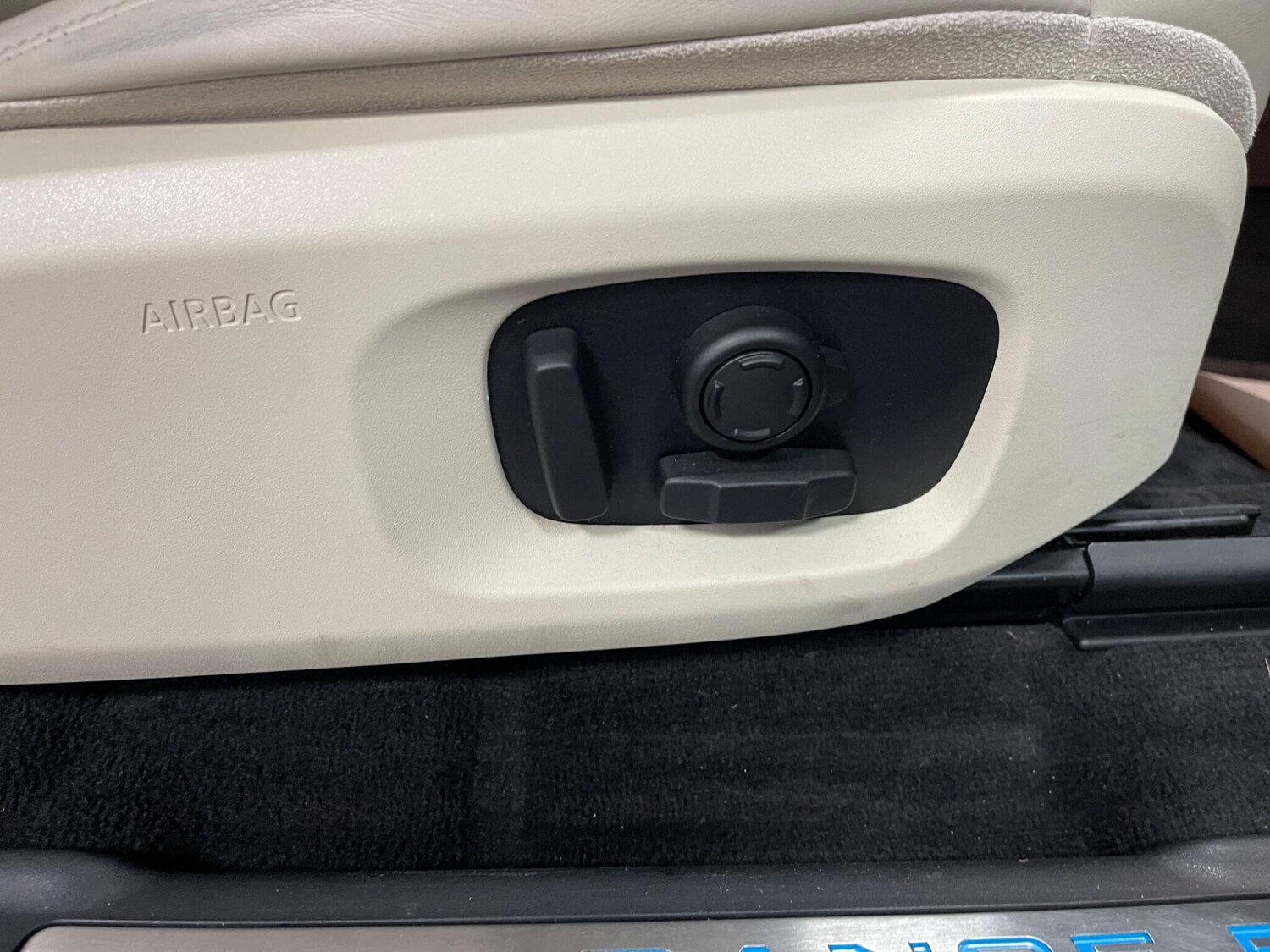 Used Land Rover Range Rover Evoque for sale - 77853807: Photo 43