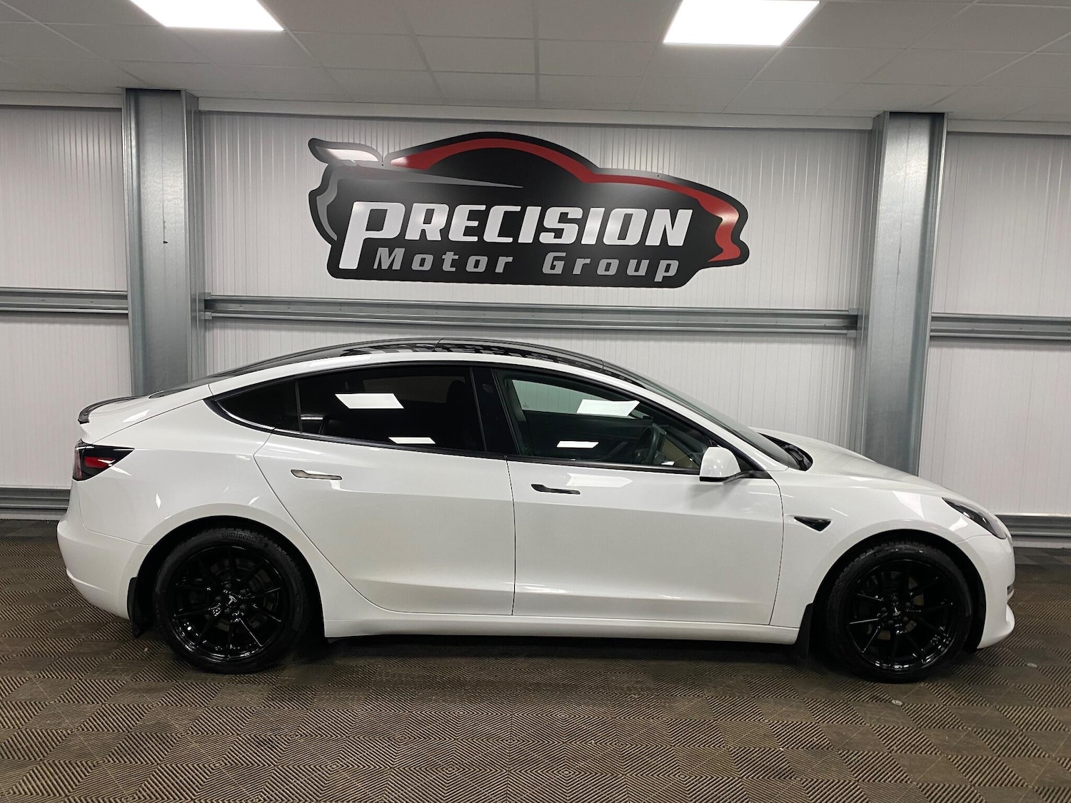 Used Tesla Model 3 2020 for sale - 76887347: Photo 30