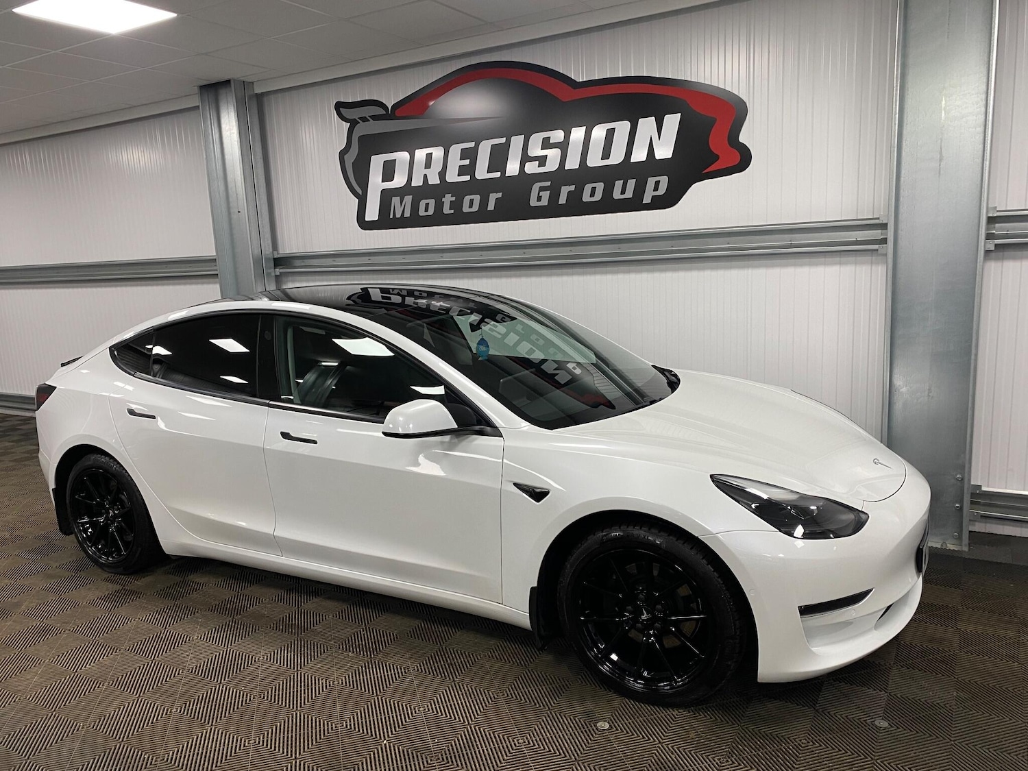 Used Tesla Model 3 2020 for sale - 76887347: Photo 4