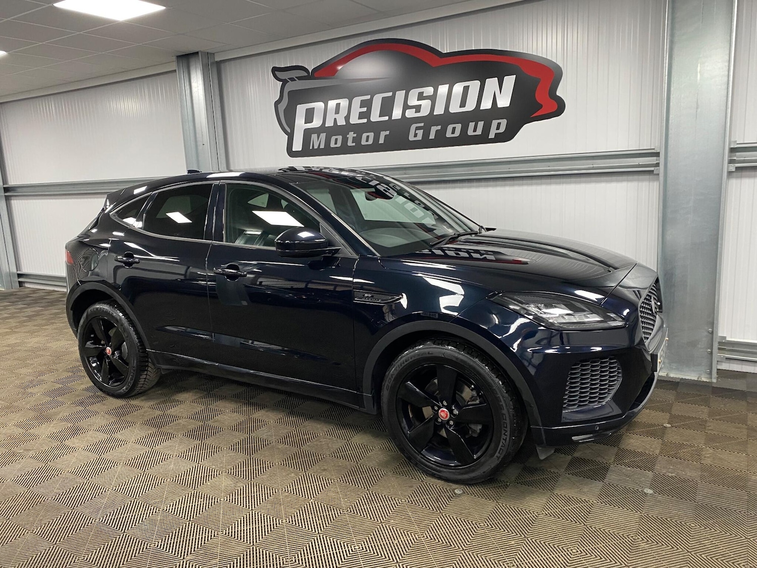 Used Jaguar E-Pace 2018 for sale - 77039812: Photo 4