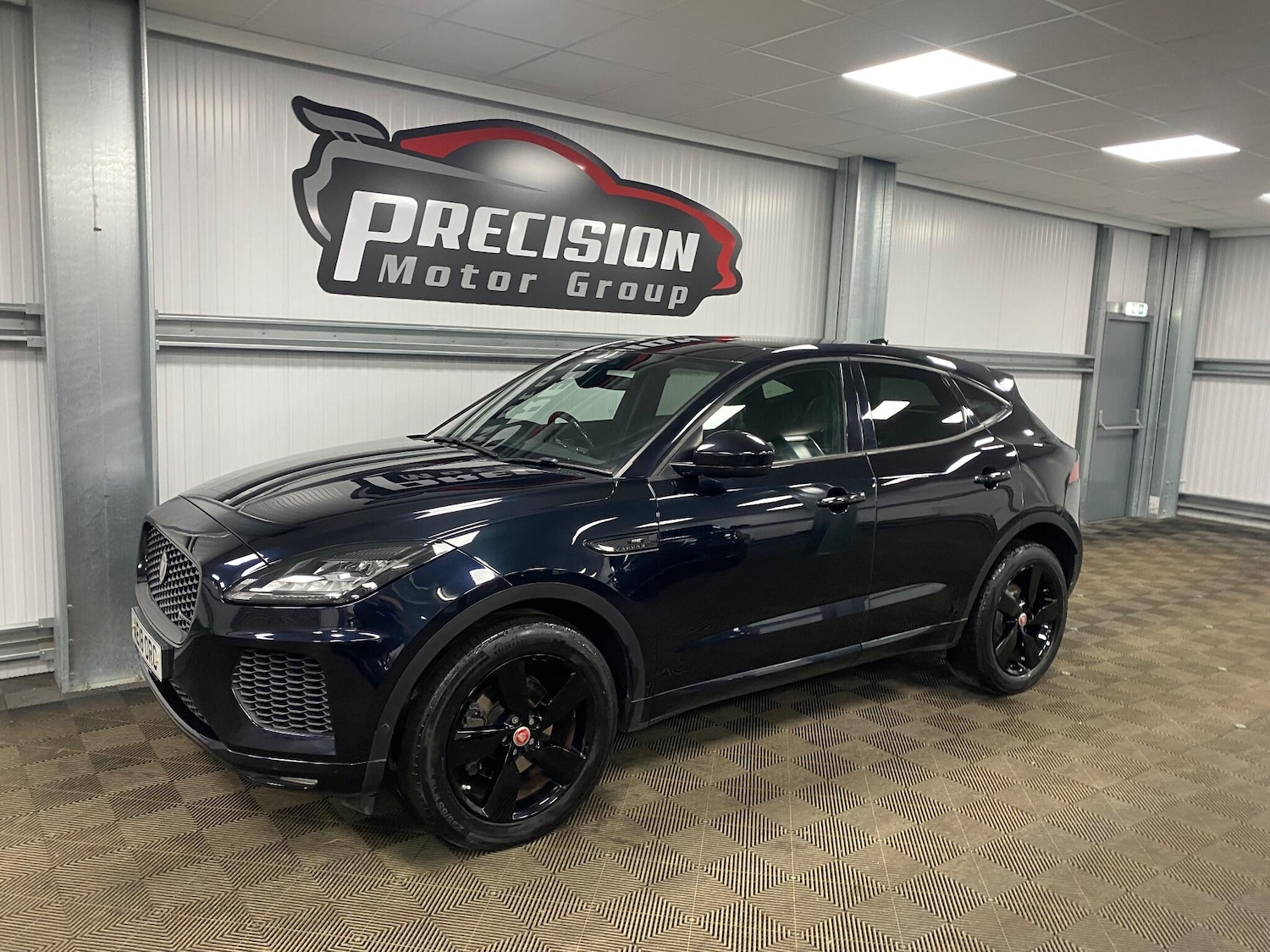 Used Jaguar E-Pace 2018 for sale - 77039812: Photo 6